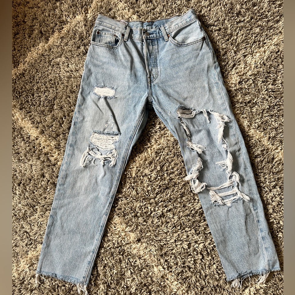 Levi’s 501 distressed cropped jeans
